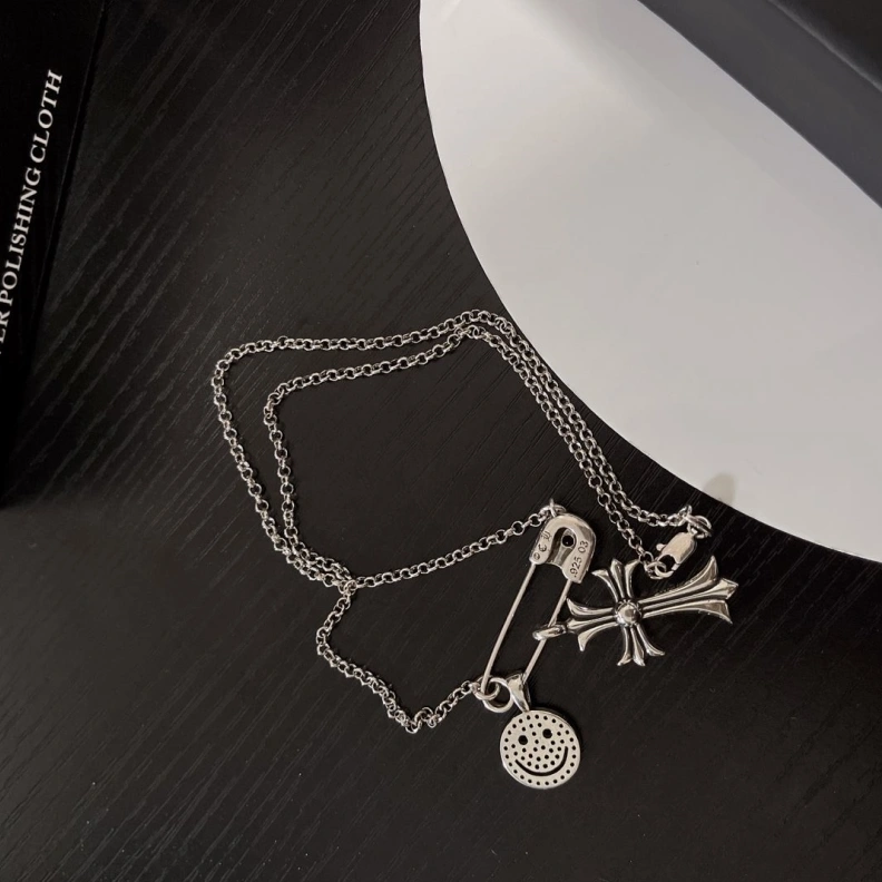 GoodFit Chrxmx Hxxrts Necklaces 297912