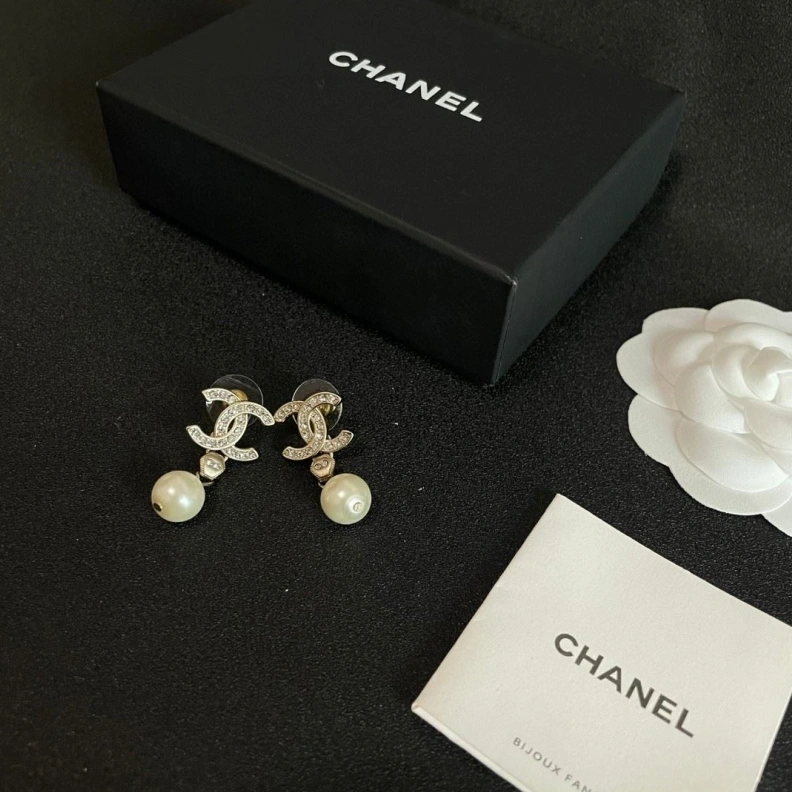 WellDesigned Chxnxl Earrings 284432