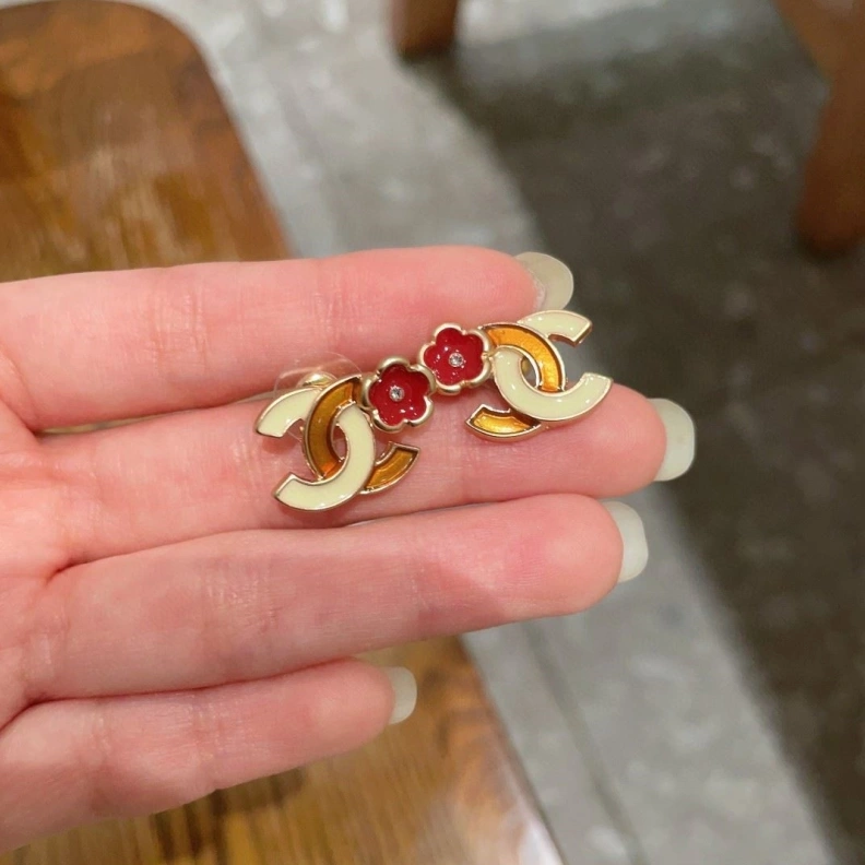 Minimalist Chxnxl Earrings 284420