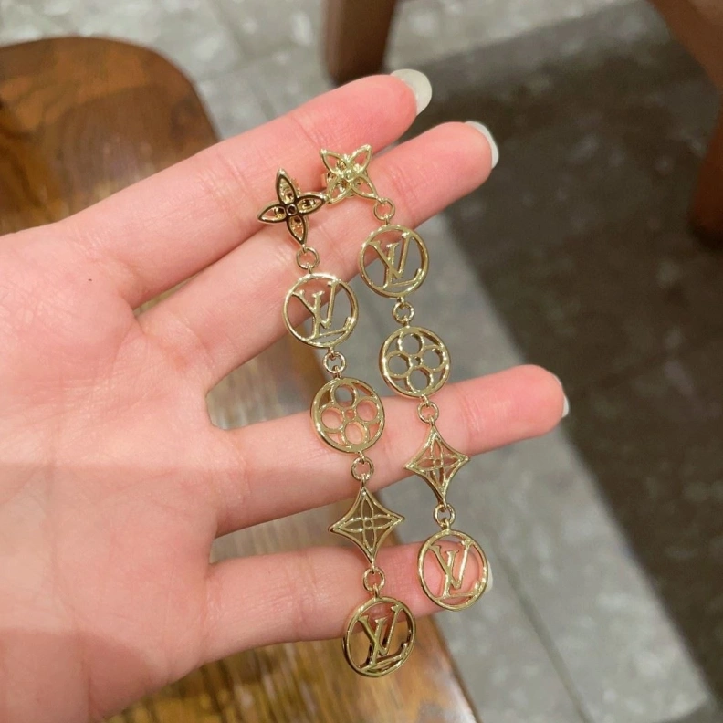 Trendsetting LX Earrings 308653