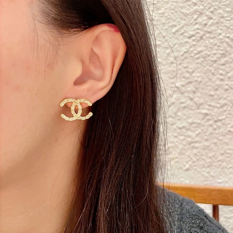 Trendsetting Chxnxl Earrings 284433