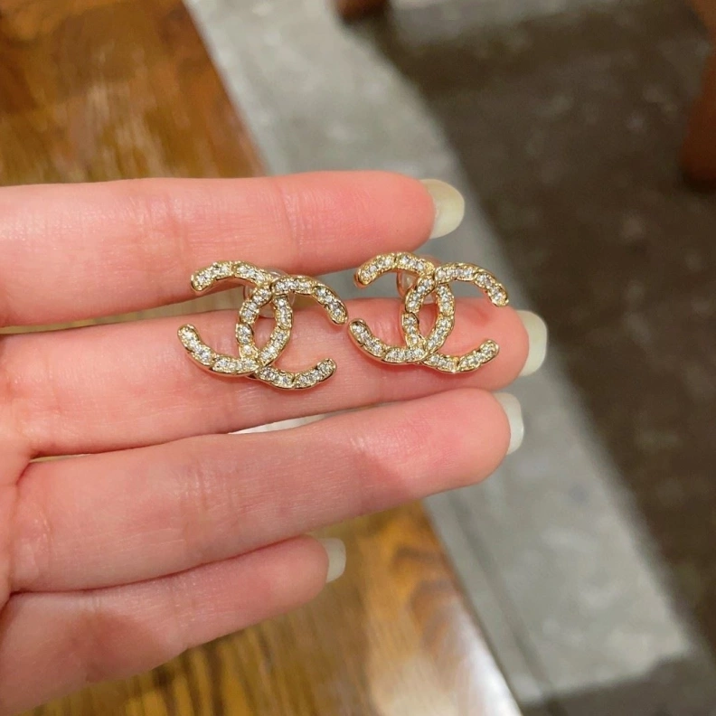 Trendsetting Chxnxl Earrings 284433