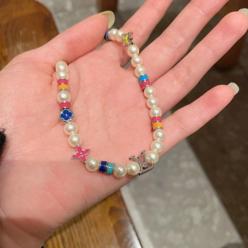 Popular LX Necklaces 308541