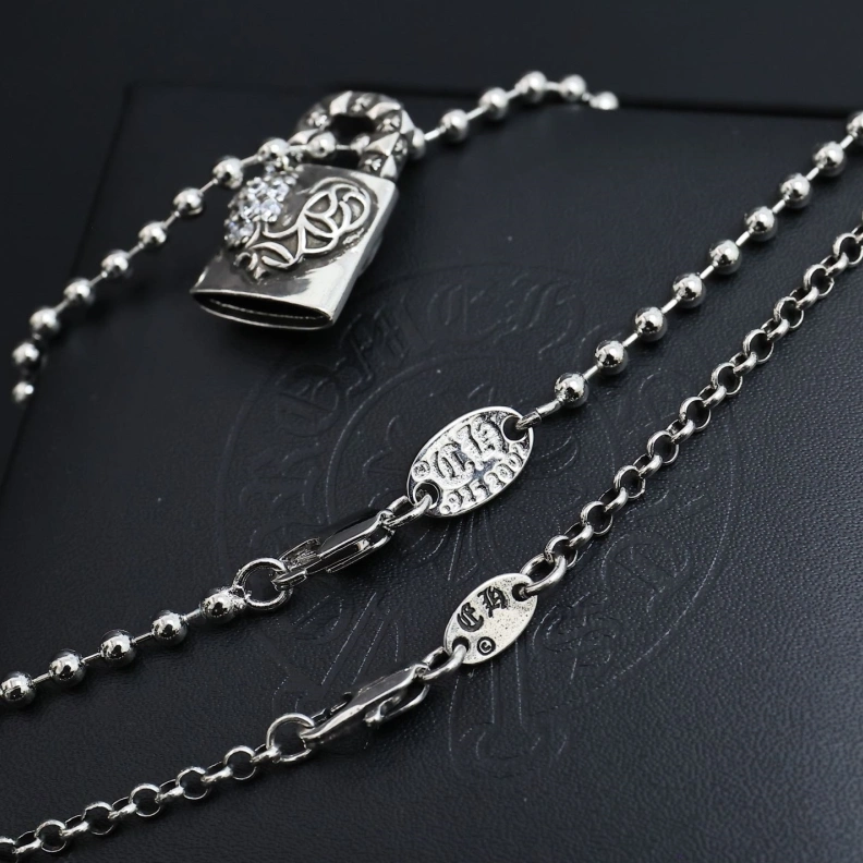 EyeCatching Chrxmx Hxxrts Necklaces 297895