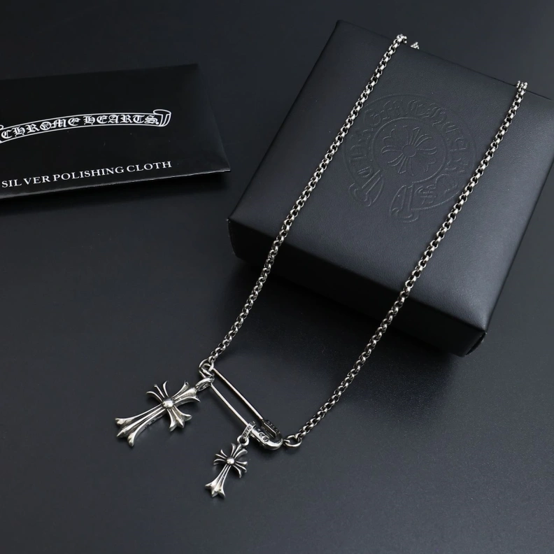 ModernLook Chrxmx Hxxrts Necklaces 297893