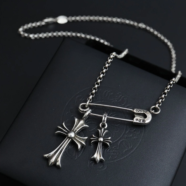ModernLook Chrxmx Hxxrts Necklaces 297893