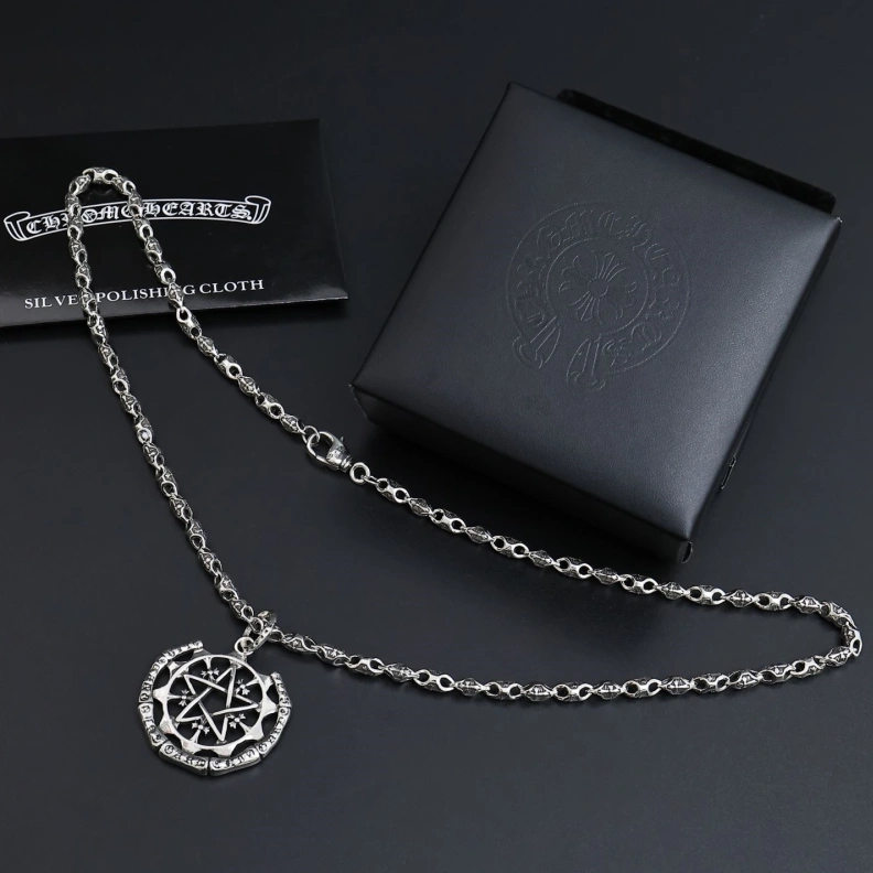 Breathable Chrxmx Hxxrts Necklaces 297891