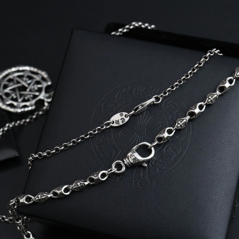 Breathable Chrxmx Hxxrts Necklaces 297891