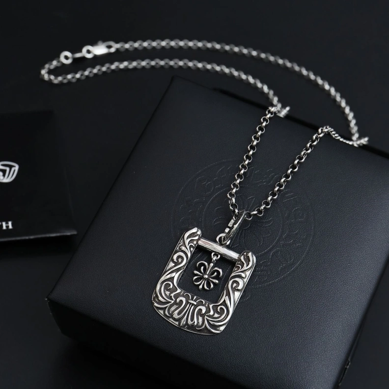 GoAnywhere Chrxmx Hxxrts Necklaces 297889