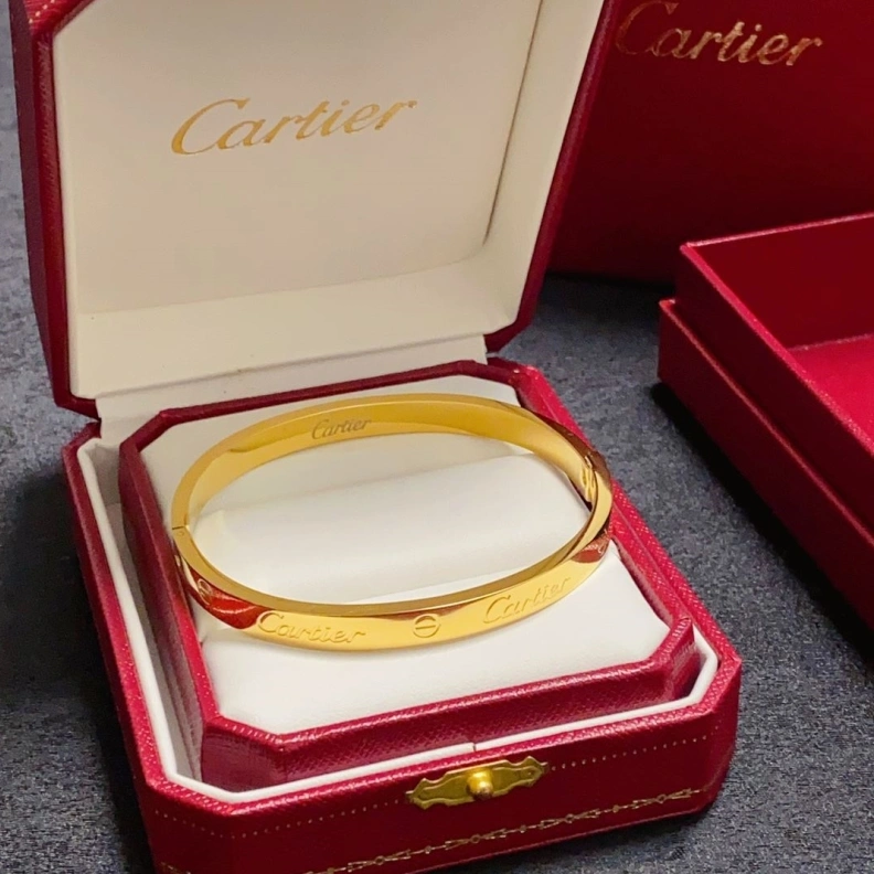 HighQuality Cxrtxer Bracelets 283163