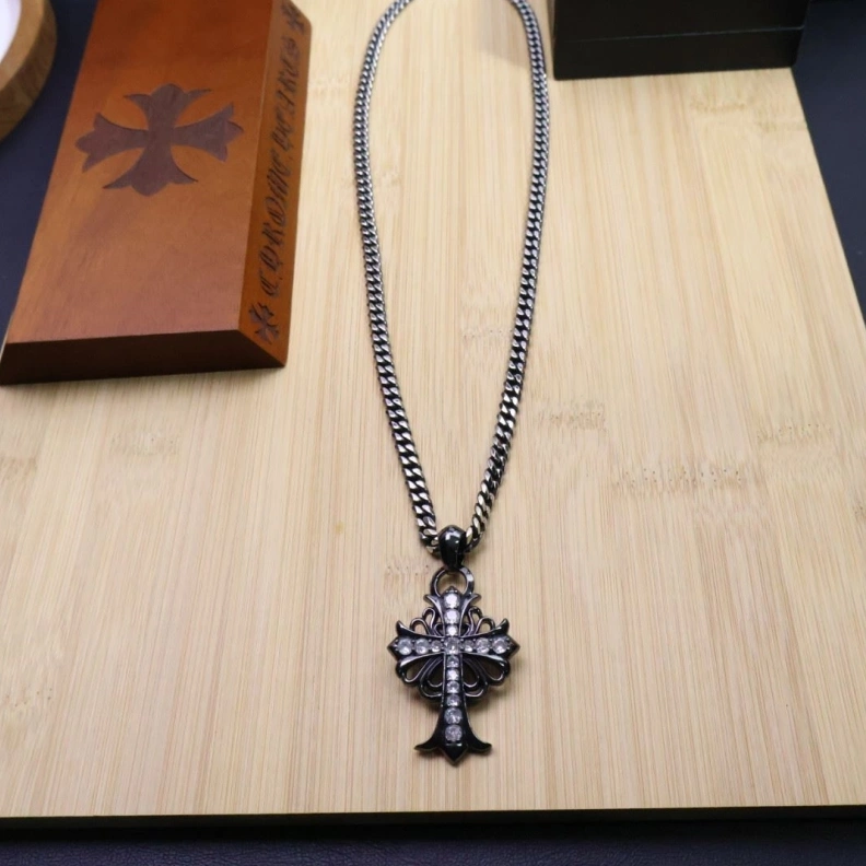 Comfortable Chrxmx Hxxrts Necklaces 296109