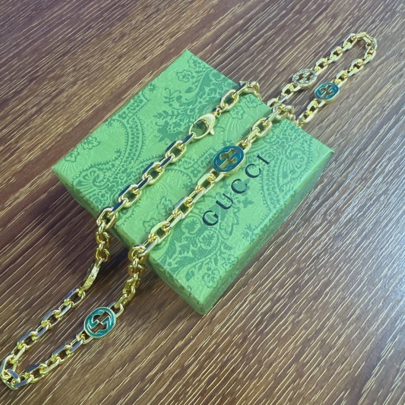 Gxccx Necklaces Affordable 302087
