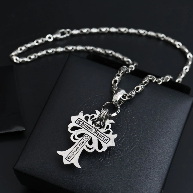Chrxmx Hxxrts Necklaces GoAnywhere 296094