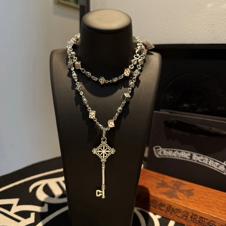 Chrxmx Hxxrts Necklaces Sleek 296084