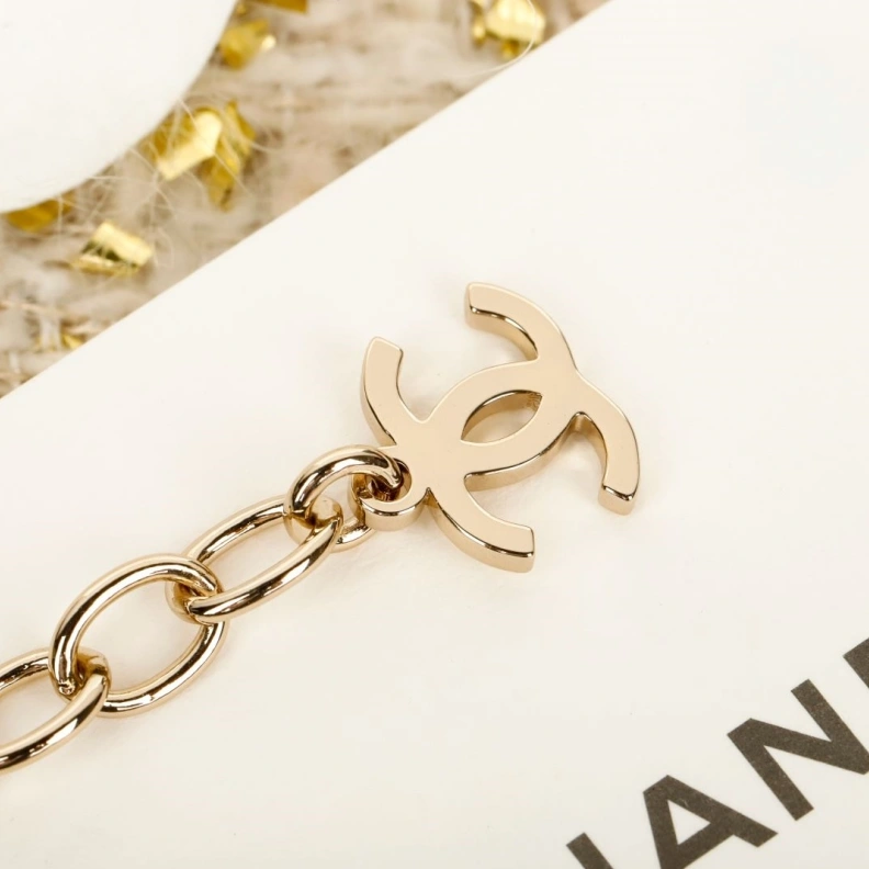 Minimalist Chxnxl Necklaces 284990