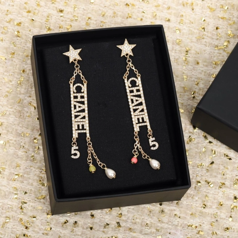 WellDesigned Chxnxl Earrings 284417