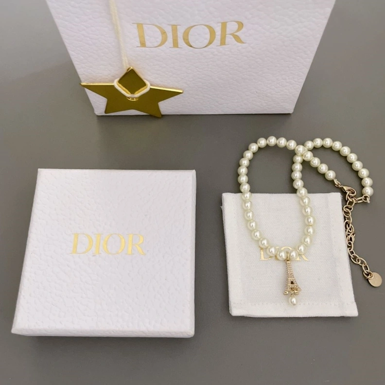 EyeCatching Christian Dxxr Brooches 293985