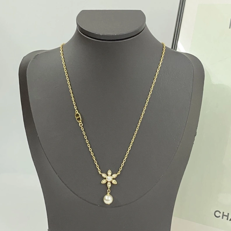 Christian Dxxr Necklaces Breathable 293759