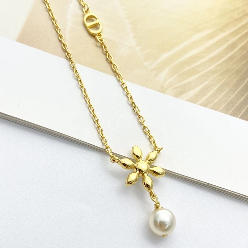 Christian Dxxr Necklaces Breathable 293759