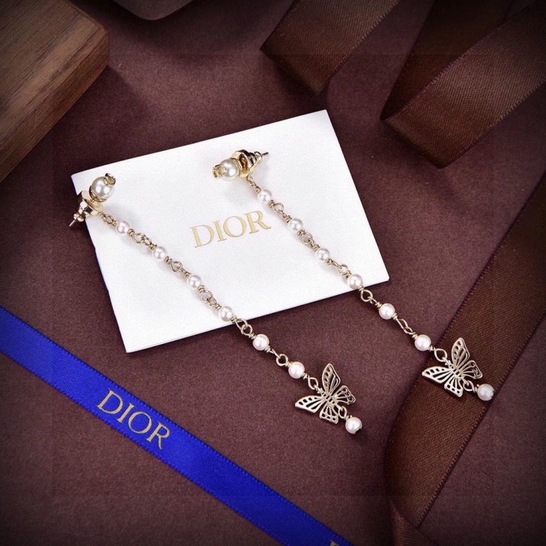 Soft Christian Dxxr Earrings 293928