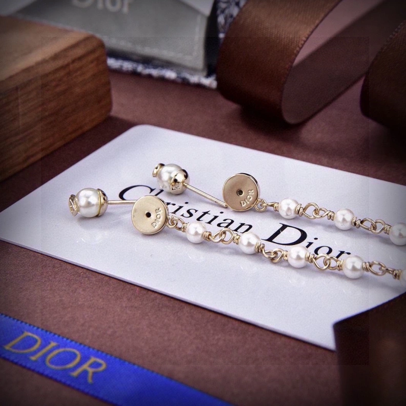 Soft Christian Dxxr Earrings 293928