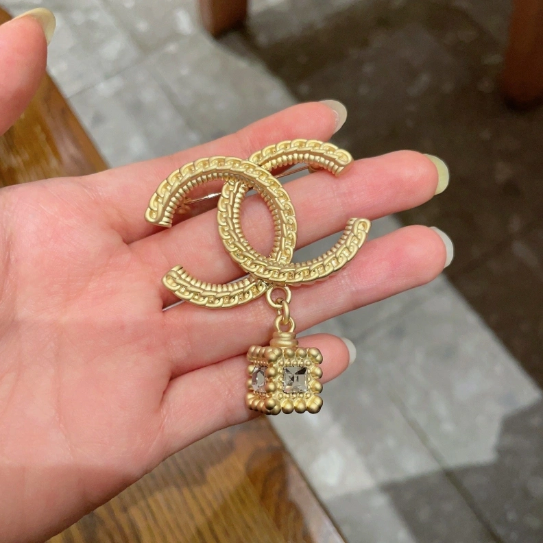 AllSeason Chxnxl Brooches 284649
