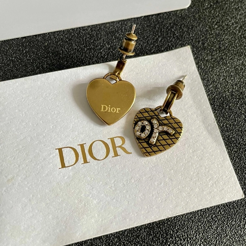 Christian Dxxr Earrings Trendy 293918