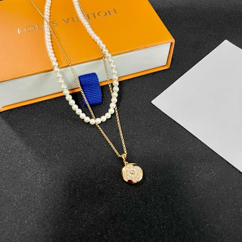 Affordable LX Necklaces 308528