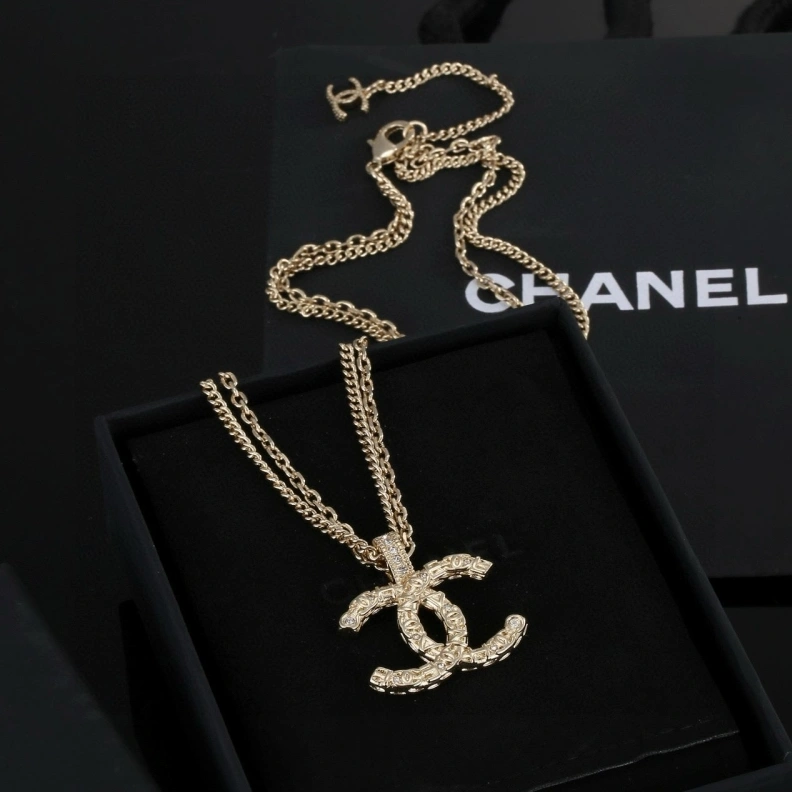 UrbanStyle Chxnxl Necklaces 284980