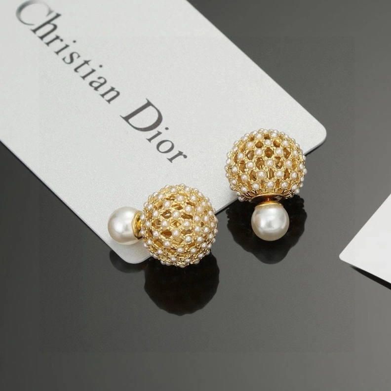Christian Dxxr Earrings Functional 293909