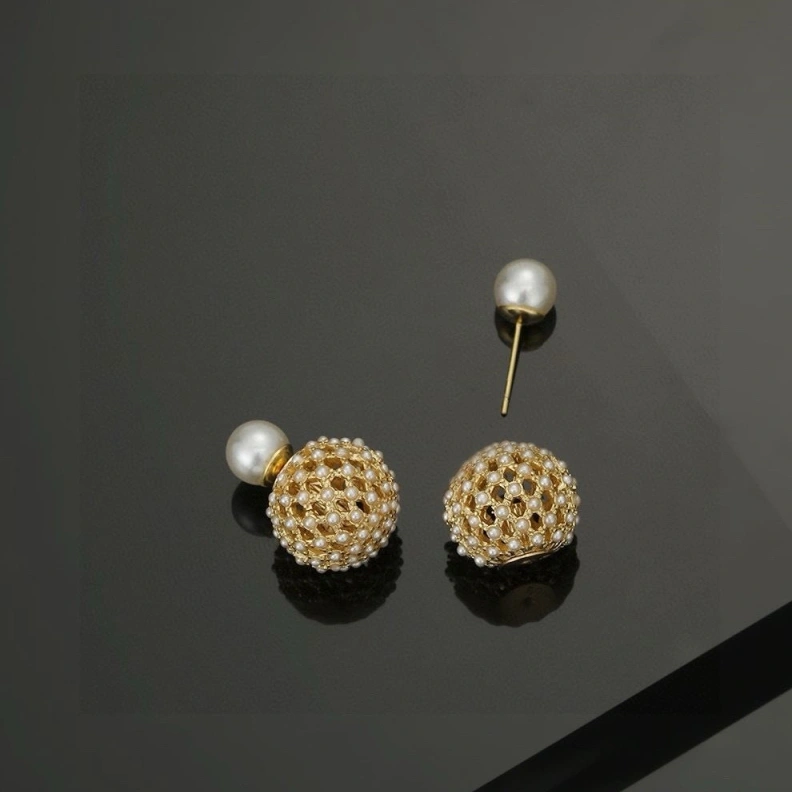 Christian Dxxr Earrings Functional 293909