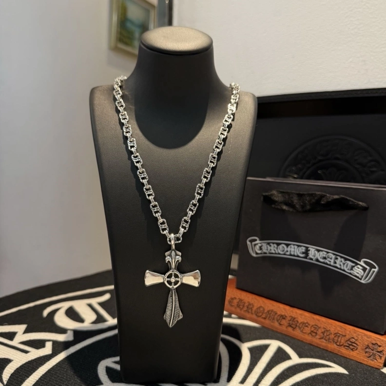 Chrxmx Hxxrts Necklaces Compact 297886