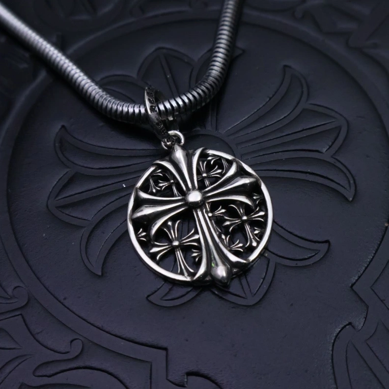 Lightweight Chrxmx Hxxrts Necklaces 296075