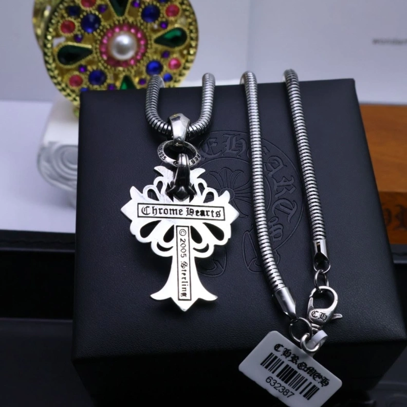 Reliable Chrxmx Hxxrts Necklaces 296071