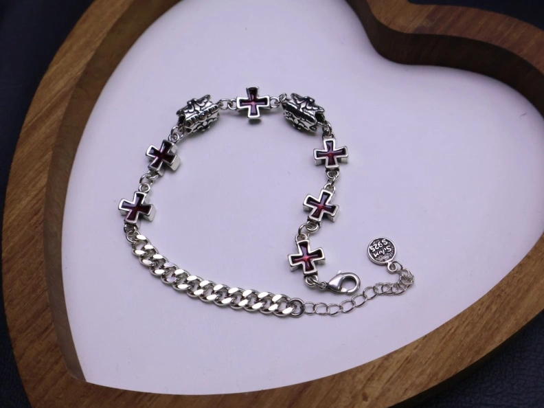 Resilient Chrxmx Hxxrts Bracelets 296552