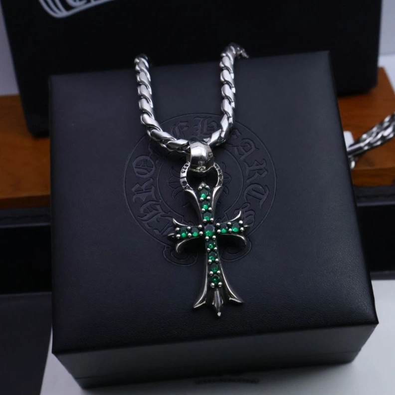 Chrxmx Hxxrts Necklaces Stylish 296055