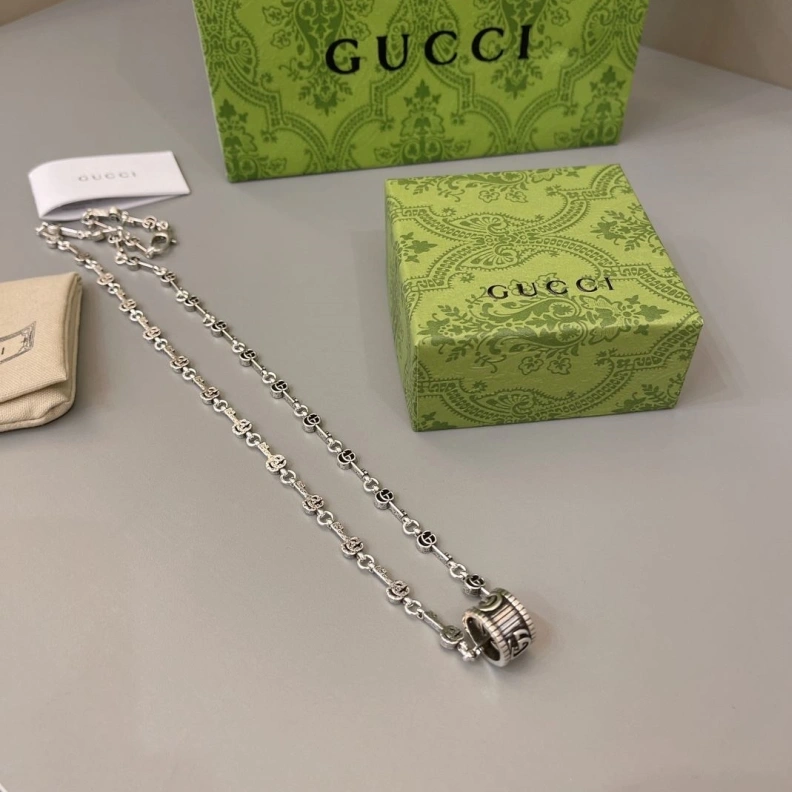 Stylish Gxccx Necklaces 302085