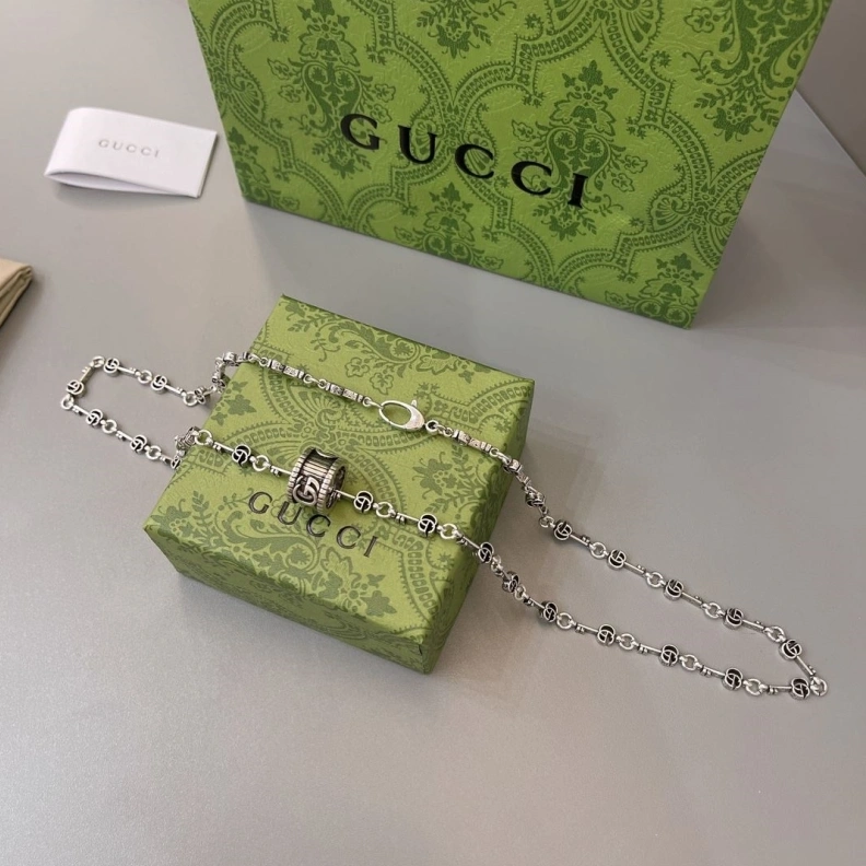 Stylish Gxccx Necklaces 302085