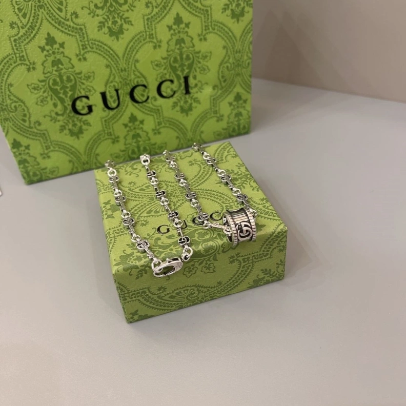 Stylish Gxccx Necklaces 302085