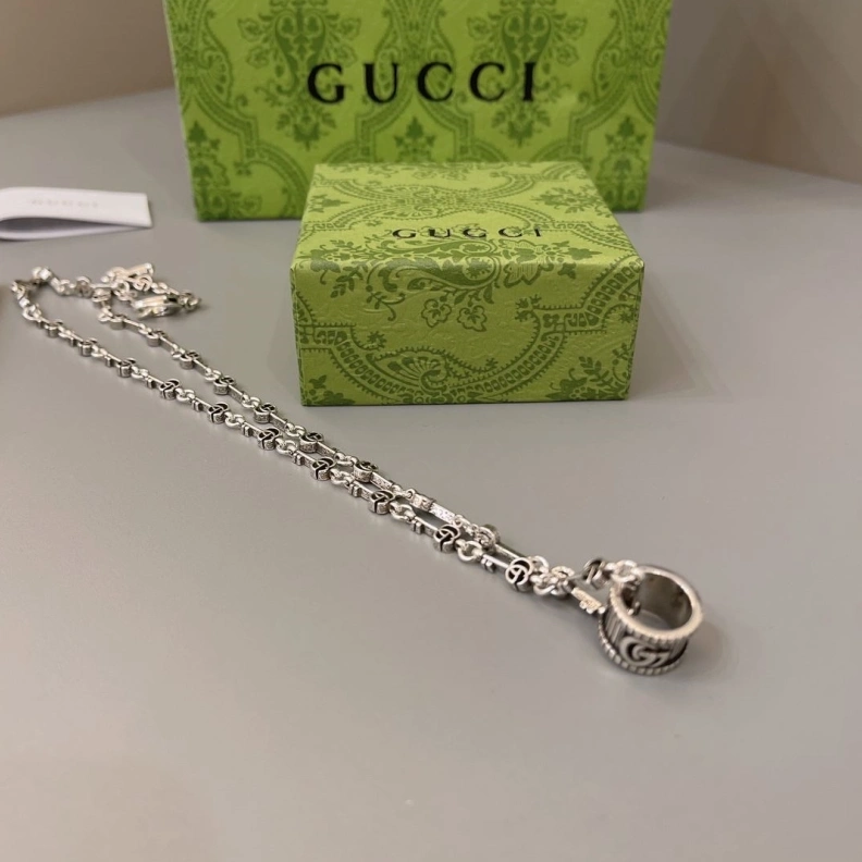 Stylish Gxccx Necklaces 302085