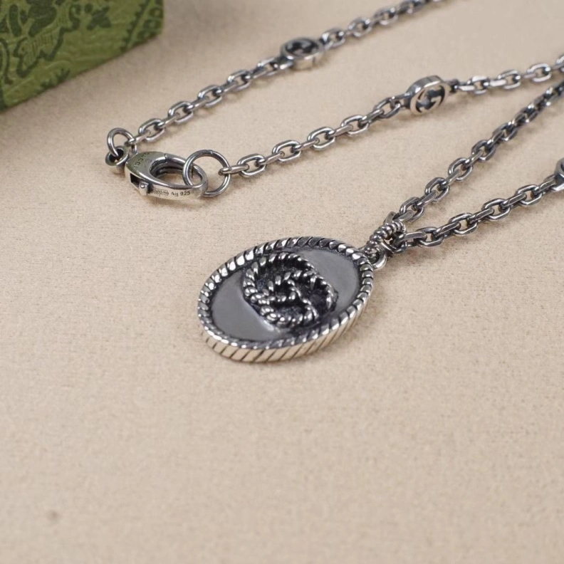 Gxccx Necklaces Stylish 302068