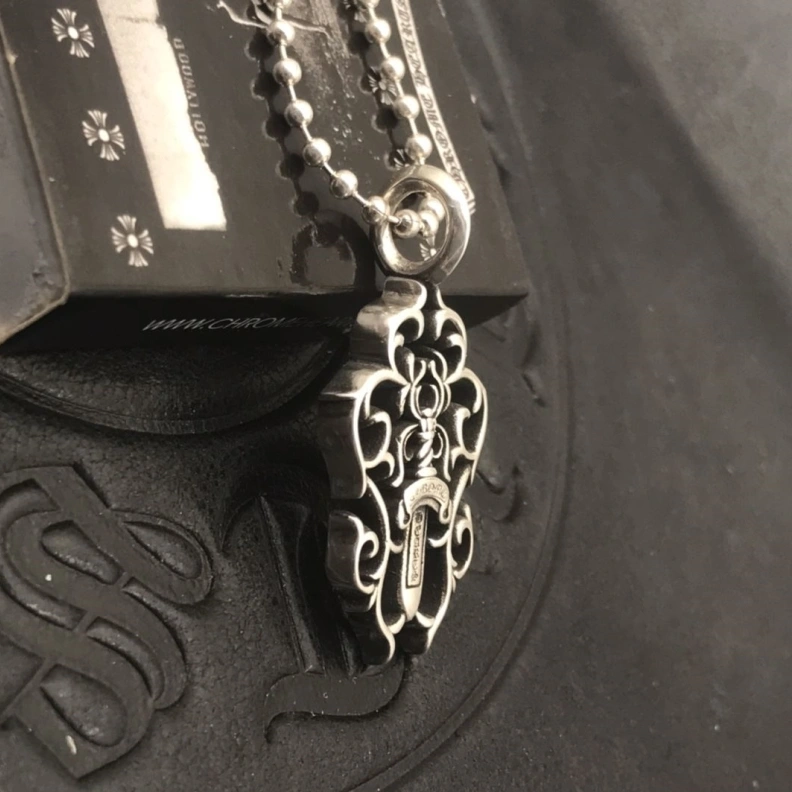 Elegant Chrxmx Hxxrts Necklaces 296059