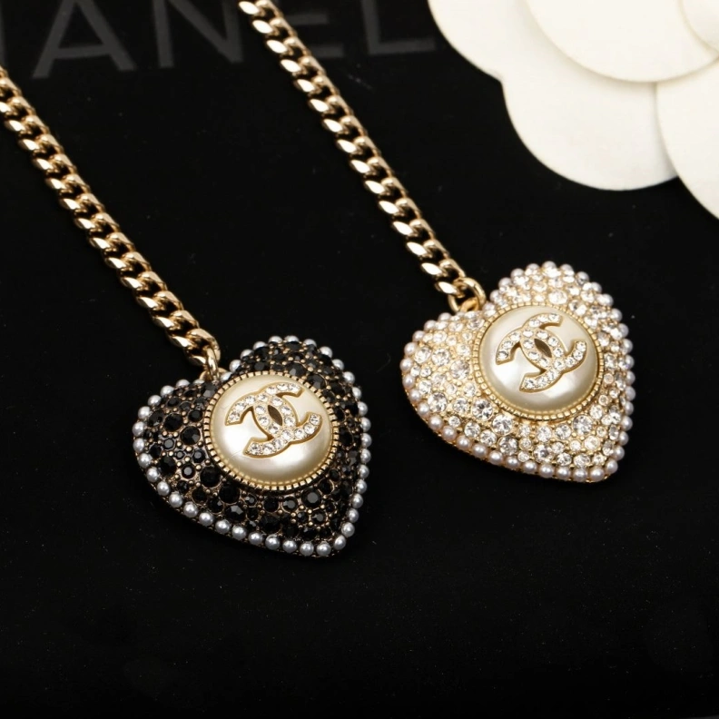 Trendy Chxnxl Necklaces 284976