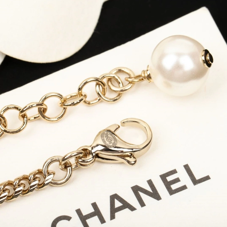 Trendy Chxnxl Necklaces 284976