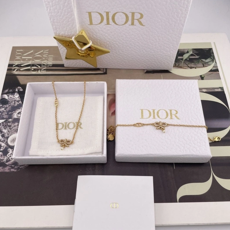 Christian Dxxr Necklaces HighQuality 293757