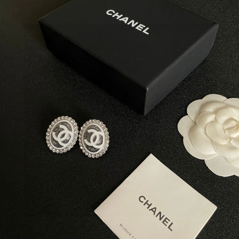 Resilient Chxnxl Earrings 284369