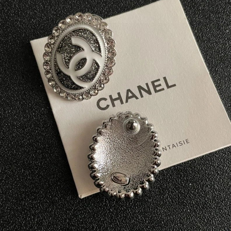 Resilient Chxnxl Earrings 284369