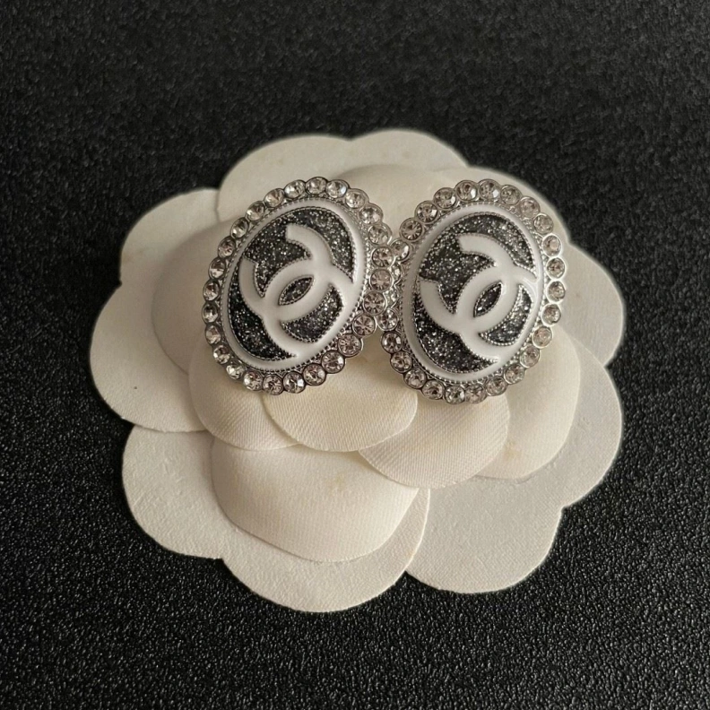 Resilient Chxnxl Earrings 284369