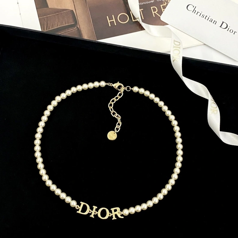 EyeCatching Christian Dxxr Necklaces 293754