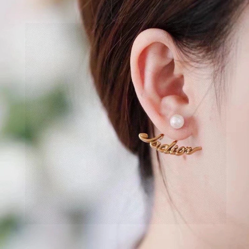 Christian Dxxr Earrings Trendsetting 293904